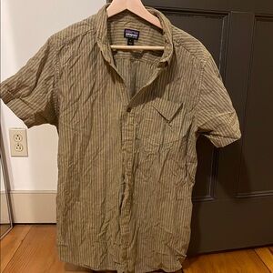 Patagonia Go To Men's Green Striped Shirt